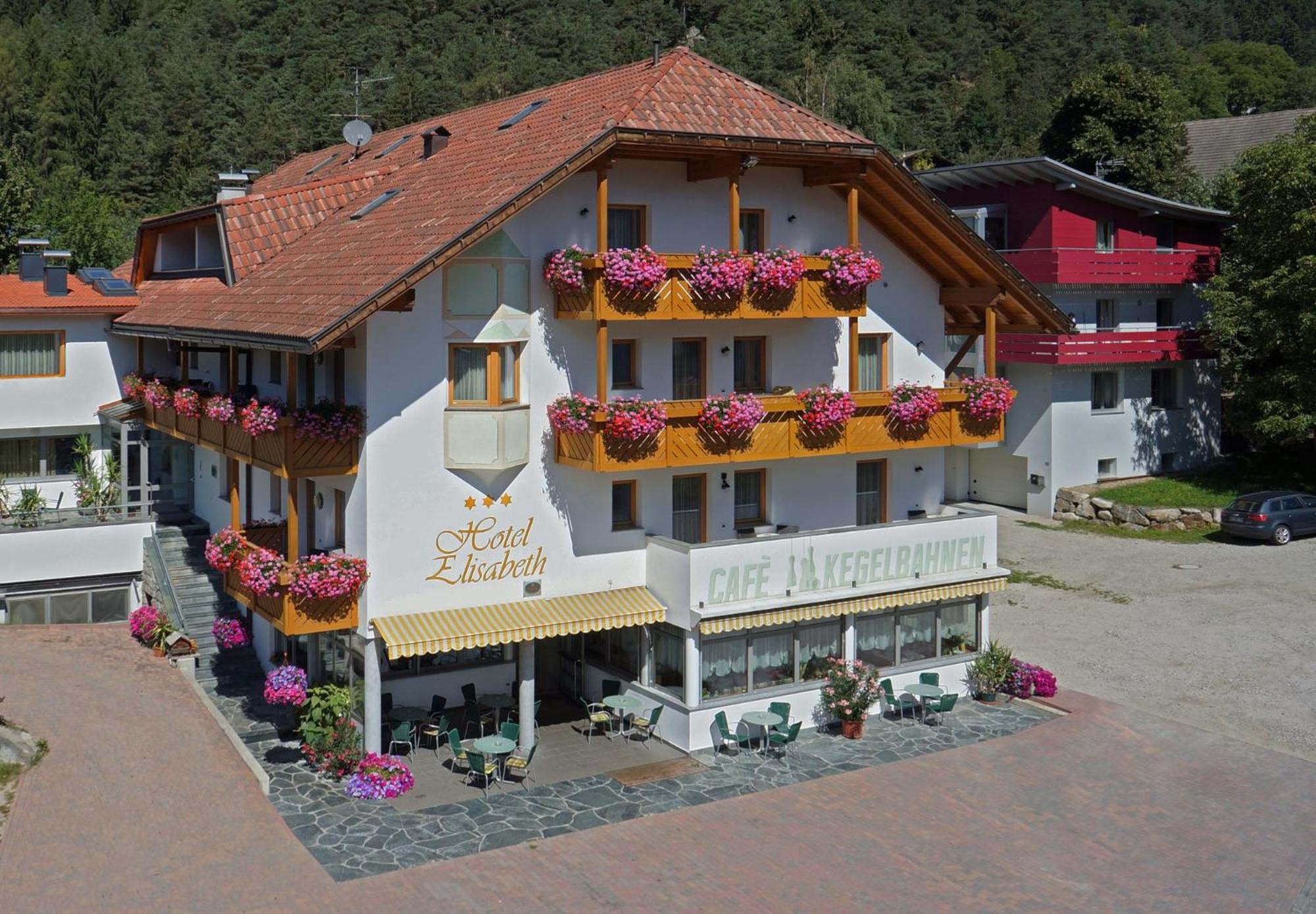 Elisabeth Hotel Chienes